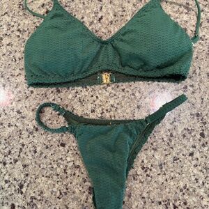 ViX by Paula Hermanny Green Scale Li Top and bottoms XS/ D cup